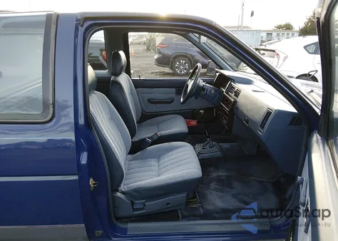 1986 Nissan D21 King Cab z USA, uszkodzony, nr VIN JN6ND16S0GW006331